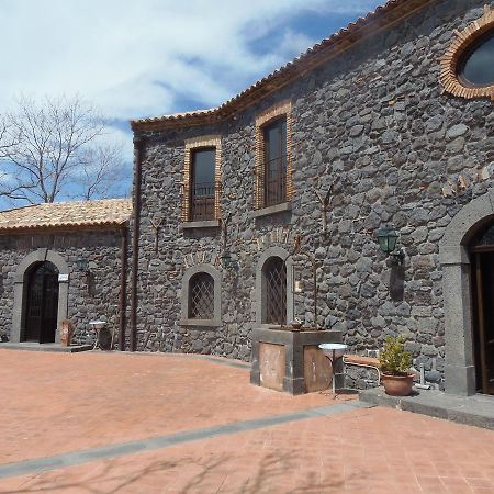 Le Cisterne Dell'Etna Hotel Calcerana-Marina ภายนอก รูปภาพ