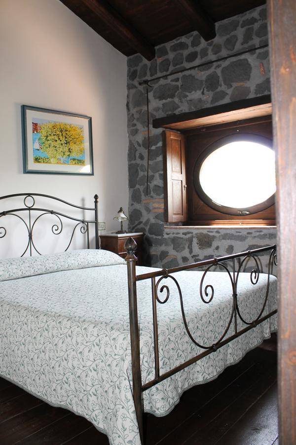 Le Cisterne Dell'Etna Hotel Calcerana-Marina ภายนอก รูปภาพ